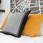 Chmielna 35 - View By Renters Apartman